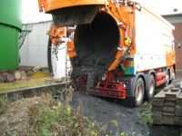 Kanalreinigungsfahrzeug im Einsatz